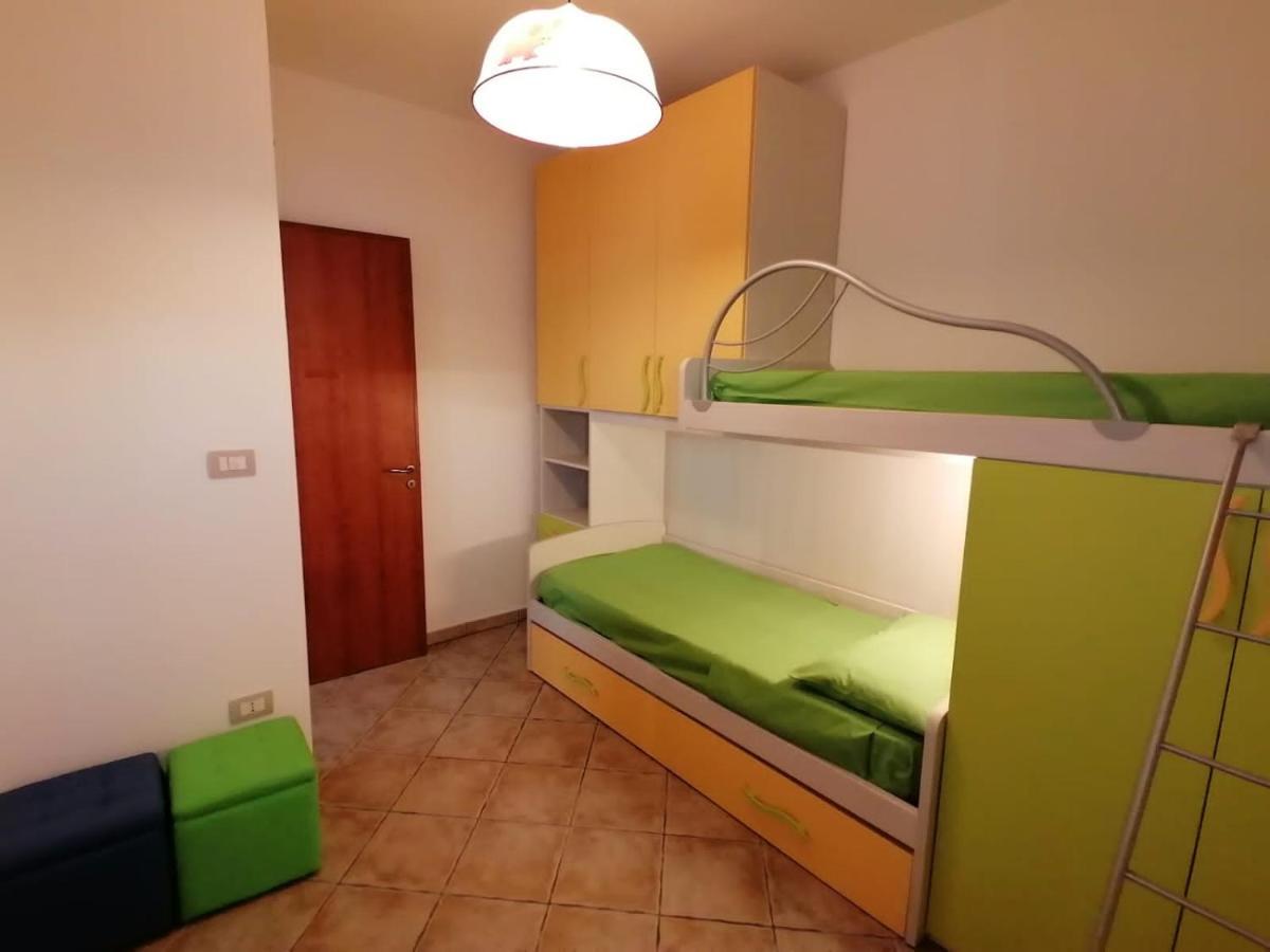 Case Vacanze Vista Mare Torre Pali Екстериор снимка