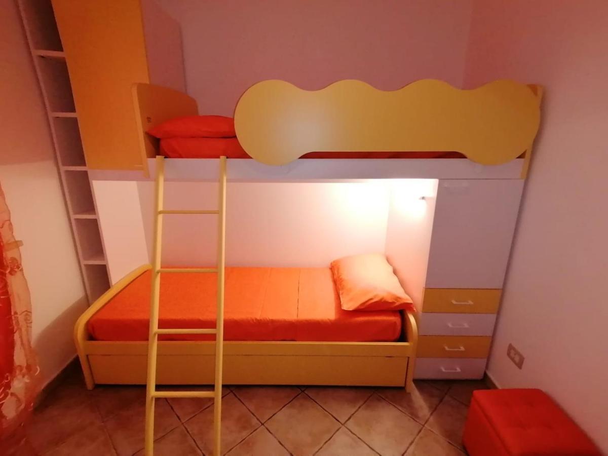 Case Vacanze Vista Mare Torre Pali Екстериор снимка